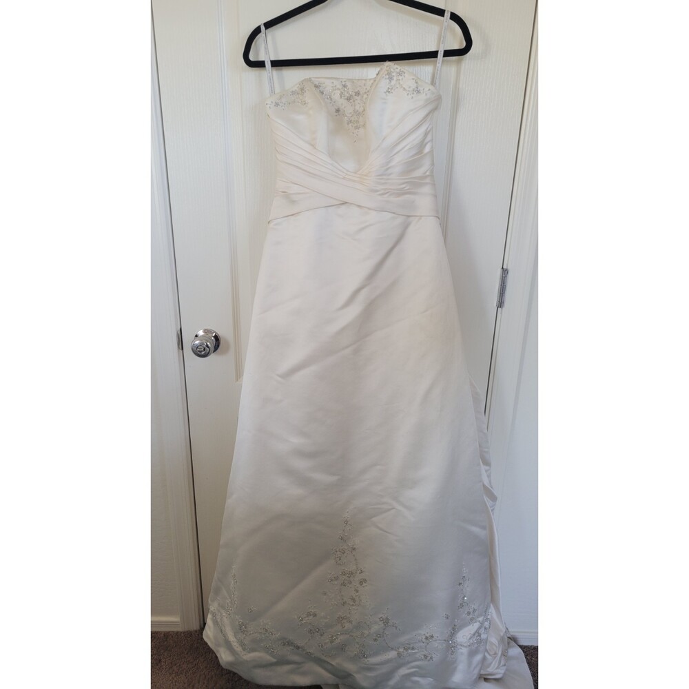Matthew Christopher Off White Silk Wedding Dress